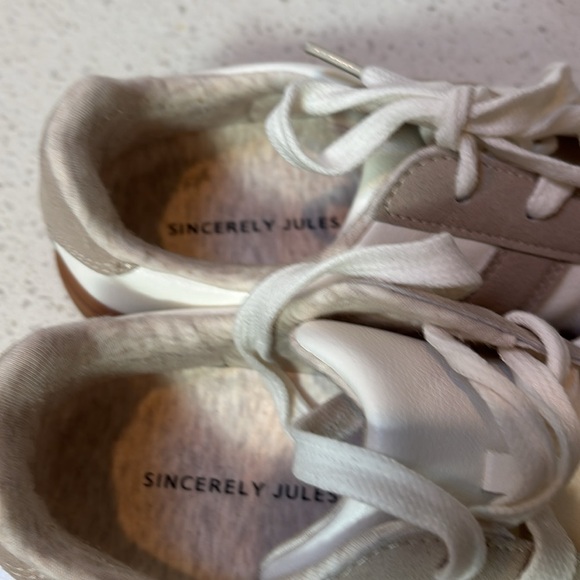 Sincerely Jules Women's White/tan Lace Sneakers Bailey 9M - Picture 2 of 8
